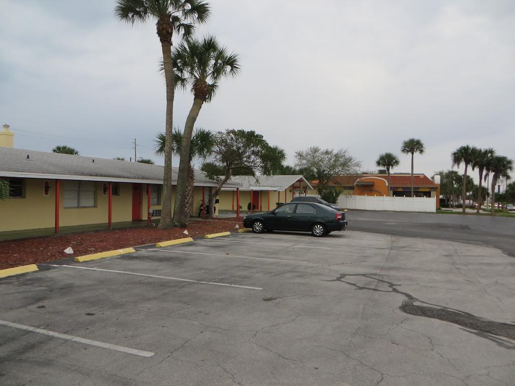 Sunset Inn- Fort Pierce, Fl Exterior photo