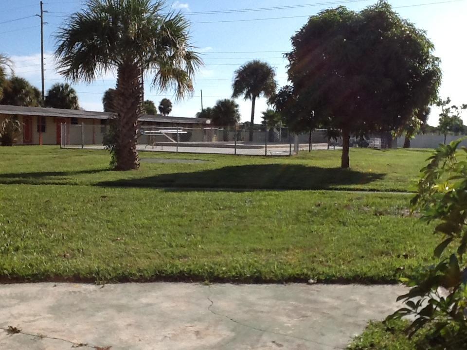 Sunset Inn- Fort Pierce, Fl Exterior photo