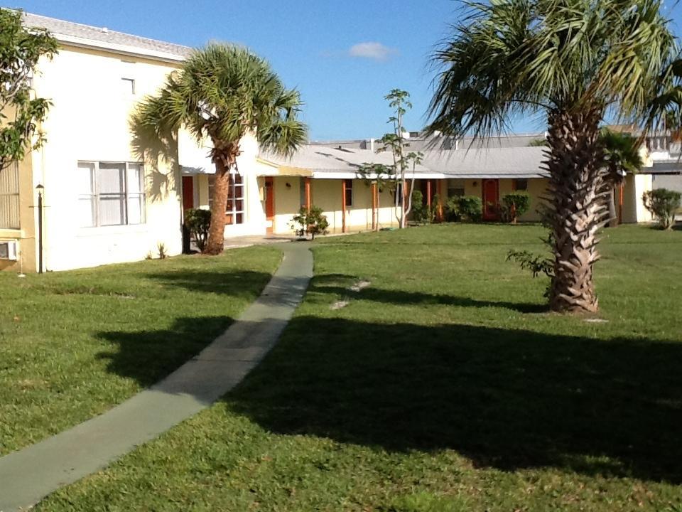 Sunset Inn- Fort Pierce, Fl Exterior photo
