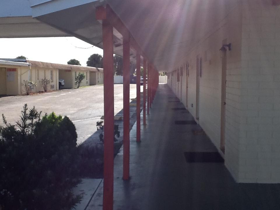 Sunset Inn- Fort Pierce, Fl Exterior photo
