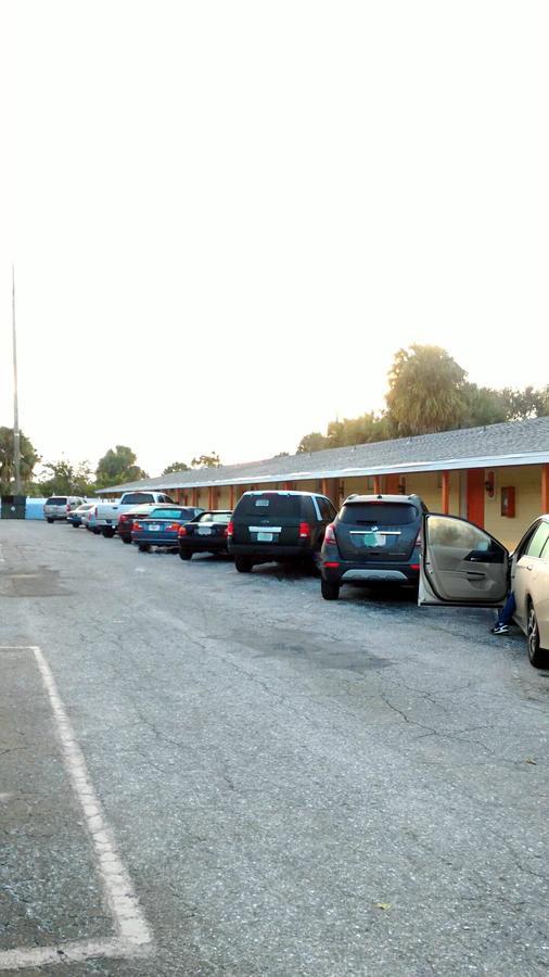 Sunset Inn- Fort Pierce, Fl Exterior photo