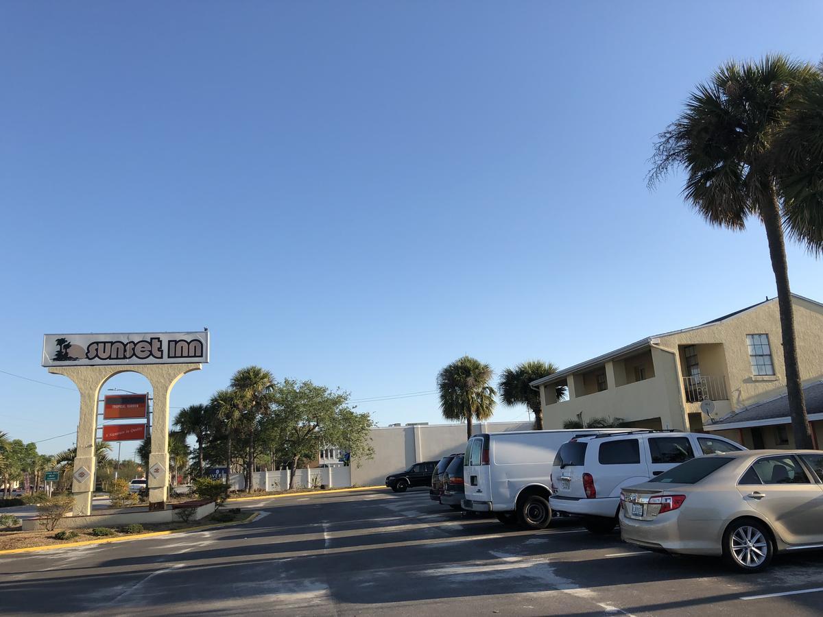 Sunset Inn- Fort Pierce, Fl Exterior photo
